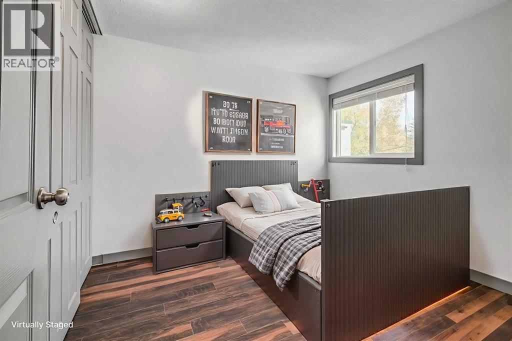 Single Family House for Sale in   Palliser Drive SW Oakridge Calgary 