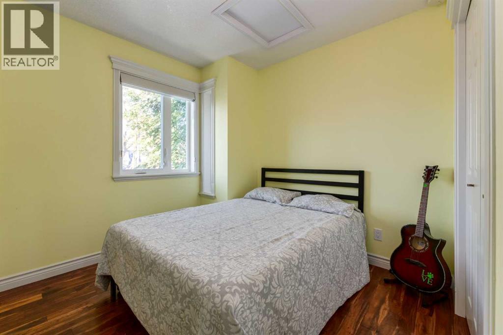 Single Family House for Sale in   Street NW Sunnyside Calgary 