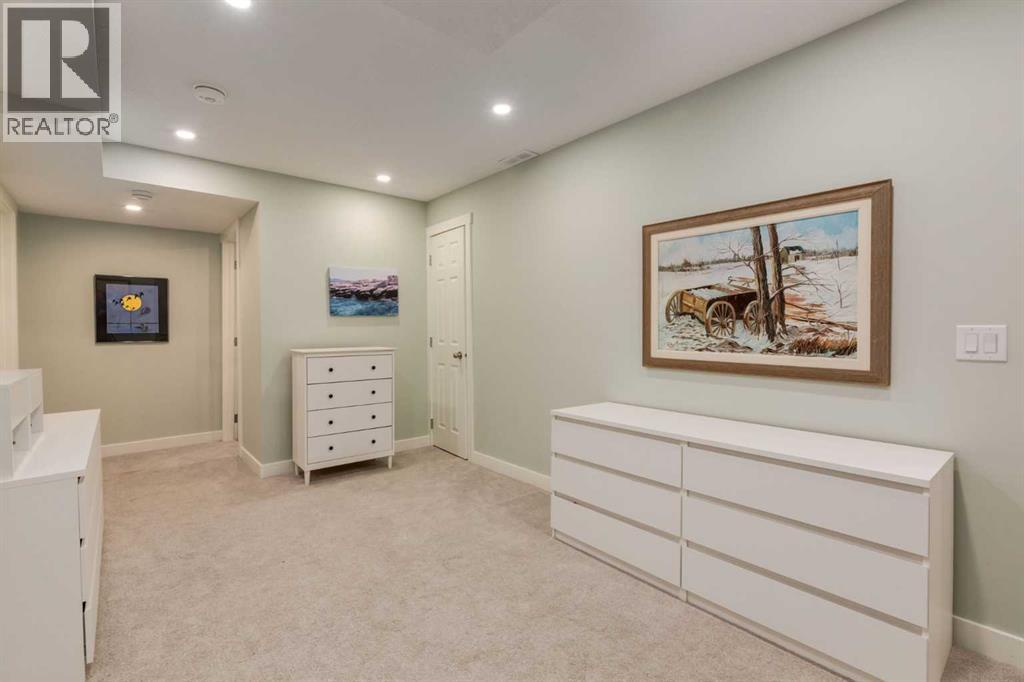 Single Family House for Sale in   Street NW Sunnyside Calgary 