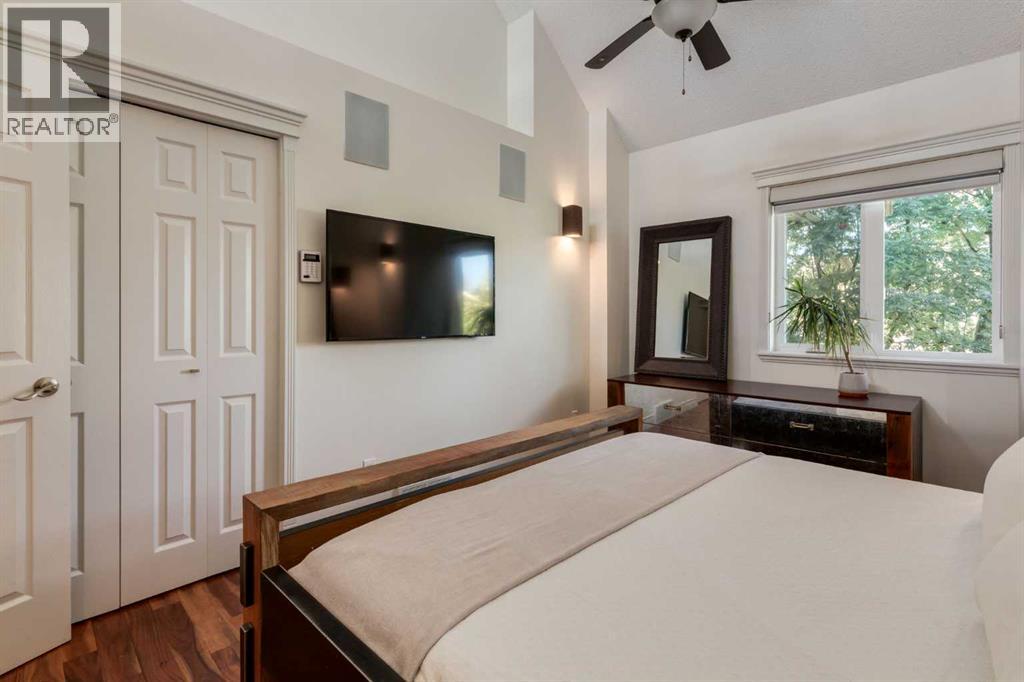Single Family House for Sale in   Street NW Sunnyside Calgary 