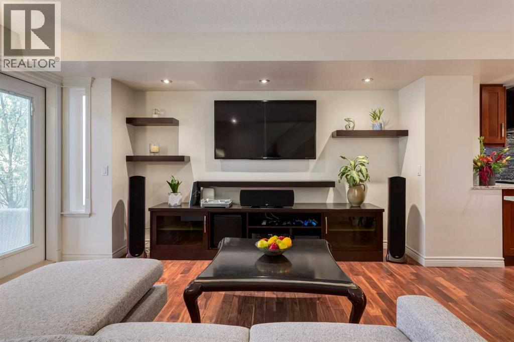 Single Family House for Sale in   Street NW Sunnyside Calgary 