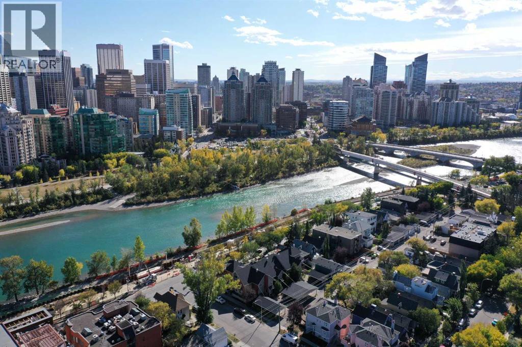 Single Family House for Sale in   Street NW Sunnyside Calgary 