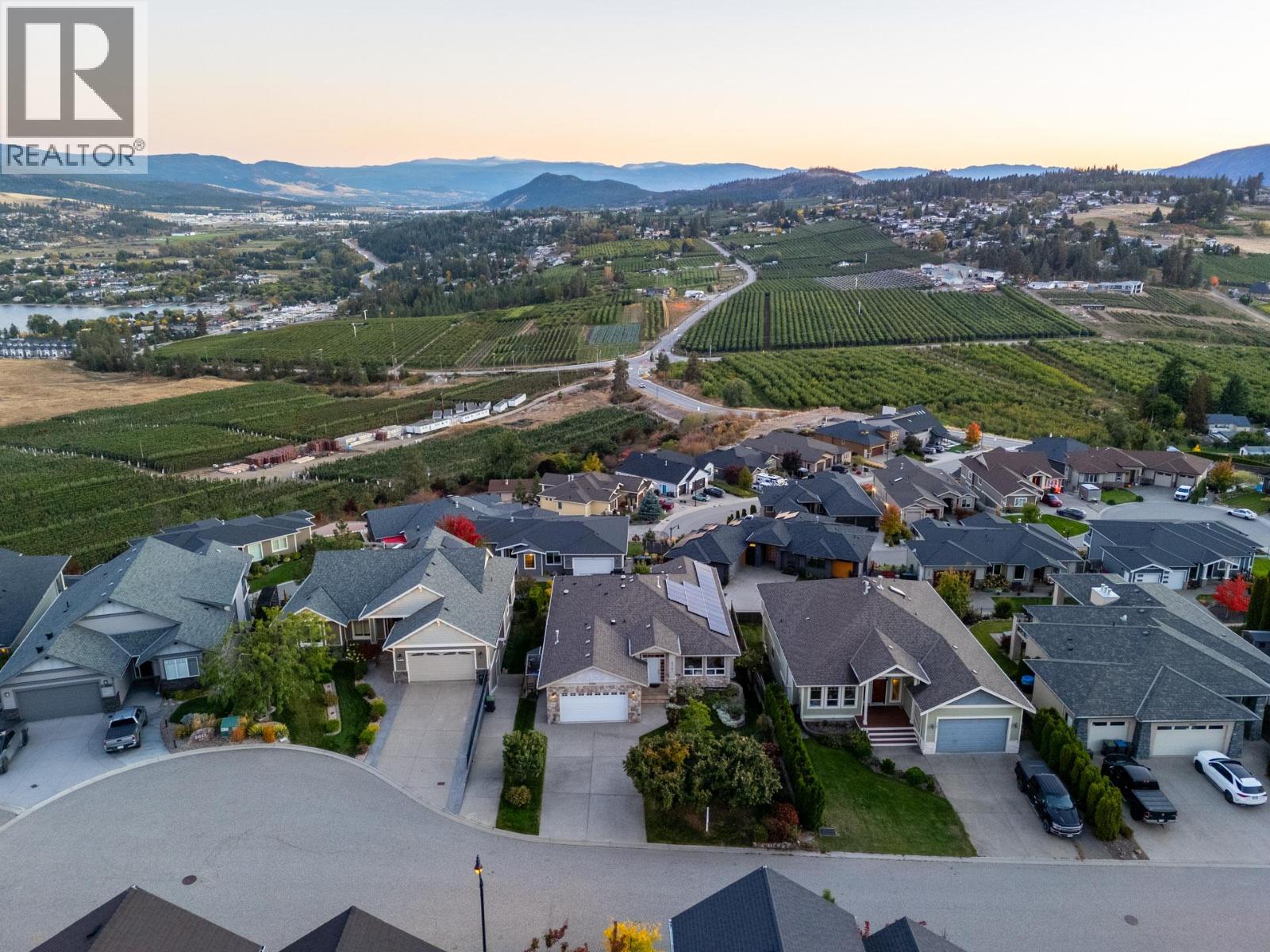  2591 Lake Breeze Court, Lake Country
