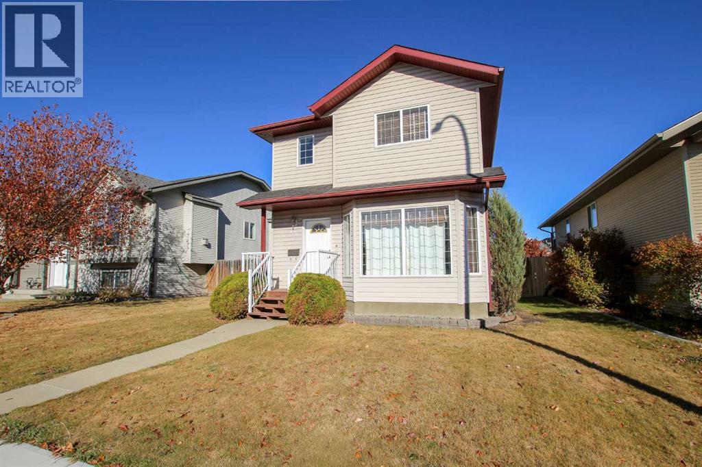 54 Ives Crescent, Red Deer