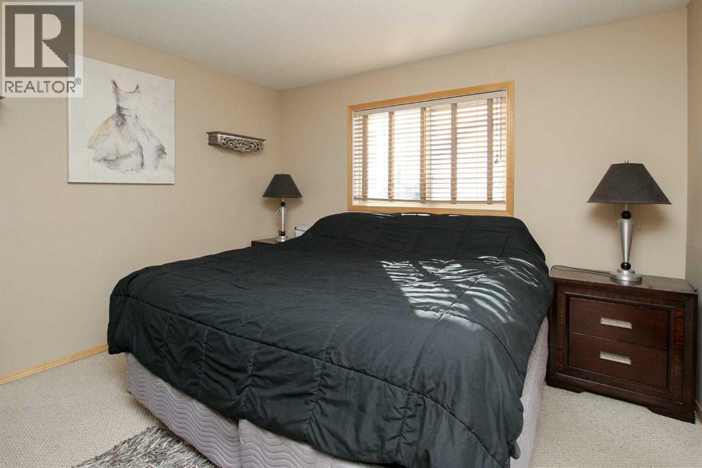 54 Ives Crescent, Red Deer