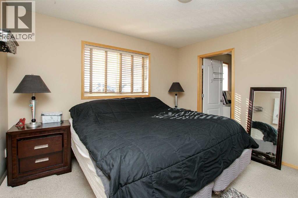 54 Ives Crescent, Red Deer