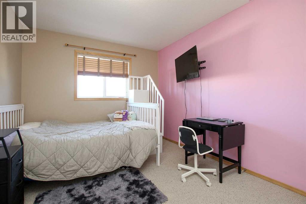 54 Ives Crescent, Red Deer