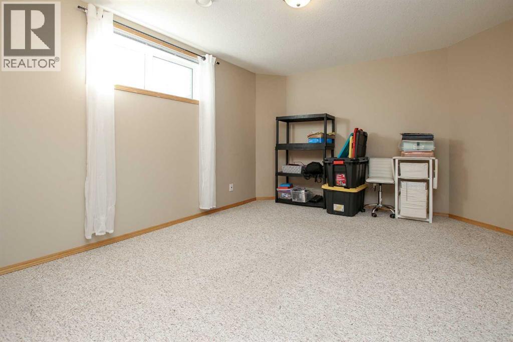 54 Ives Crescent, Red Deer