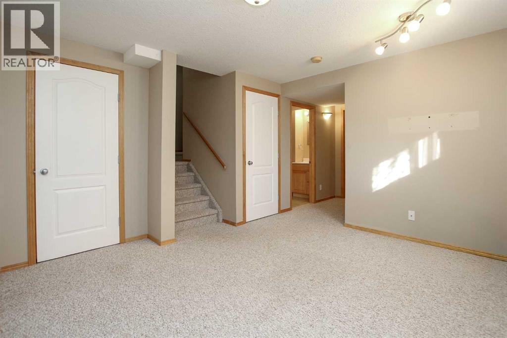 54 Ives Crescent, Red Deer