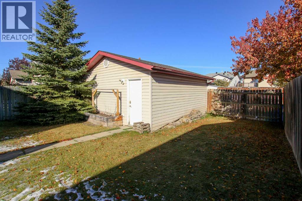 54 Ives Crescent, Red Deer