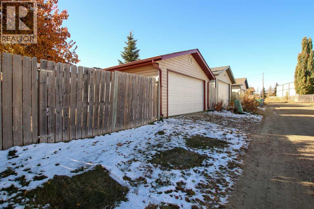 54 Ives Crescent, Red Deer