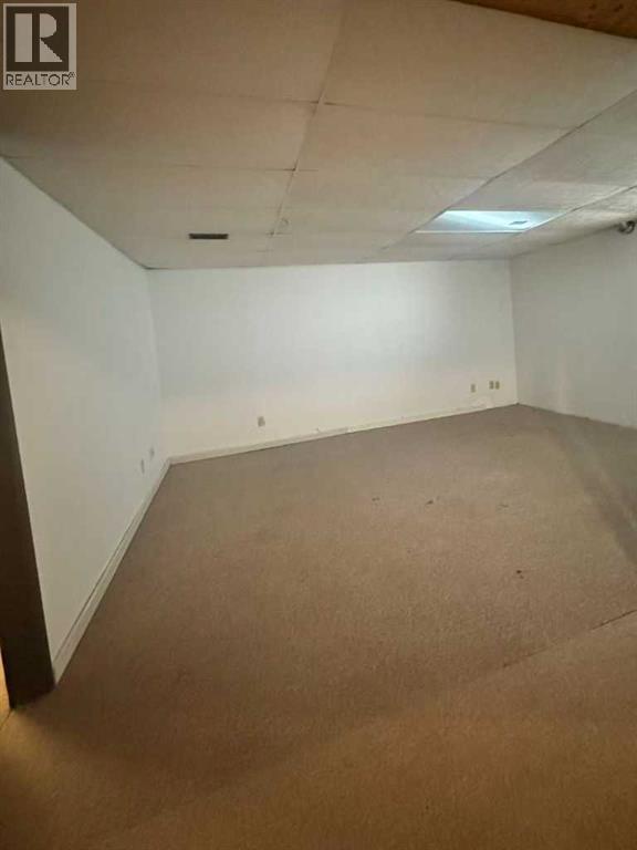 Single Family House for Sale in   Blackthorn Bay NE Thorncliffe Calgary 