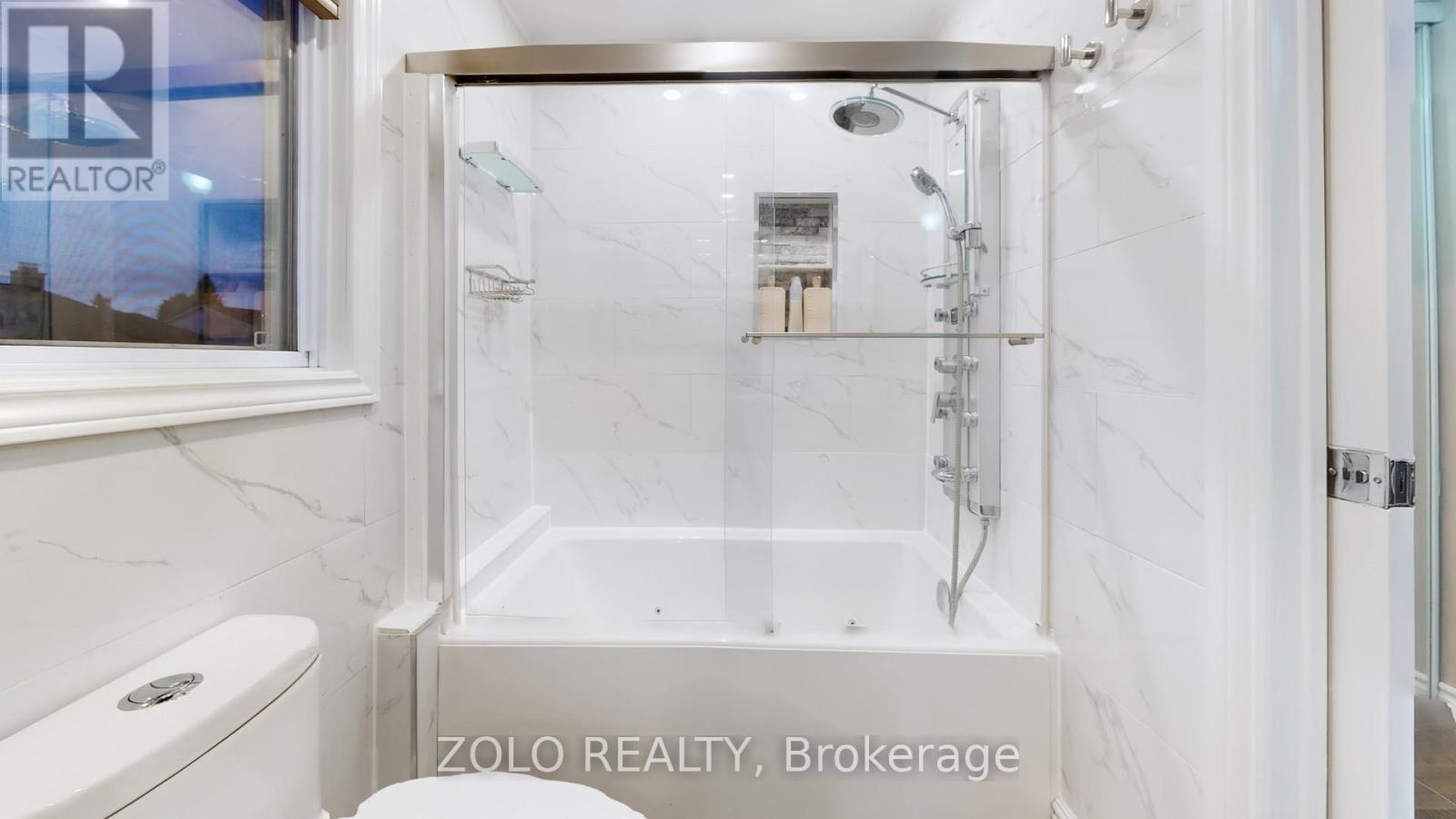 Single Family House for Sale in  LACEWOOD CRESCENT Brampton (Westgate) 