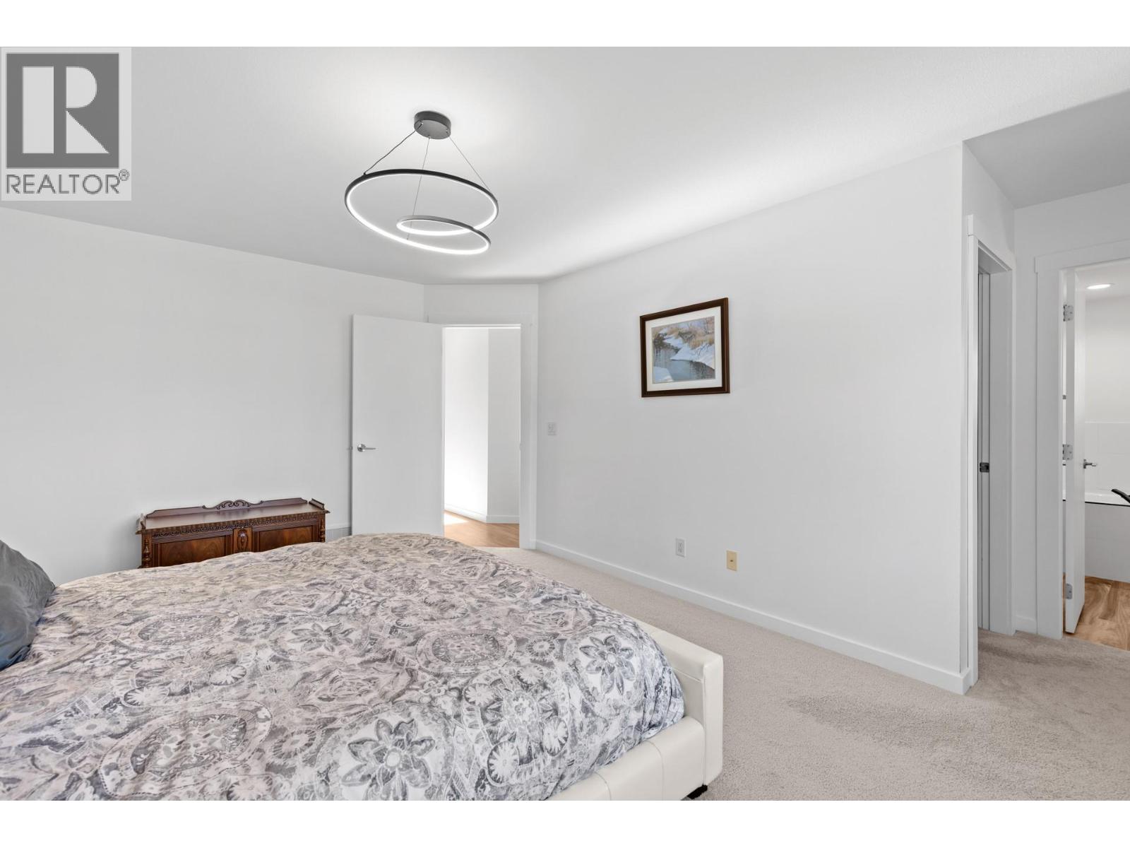  898 Paret Crescent, Kelowna