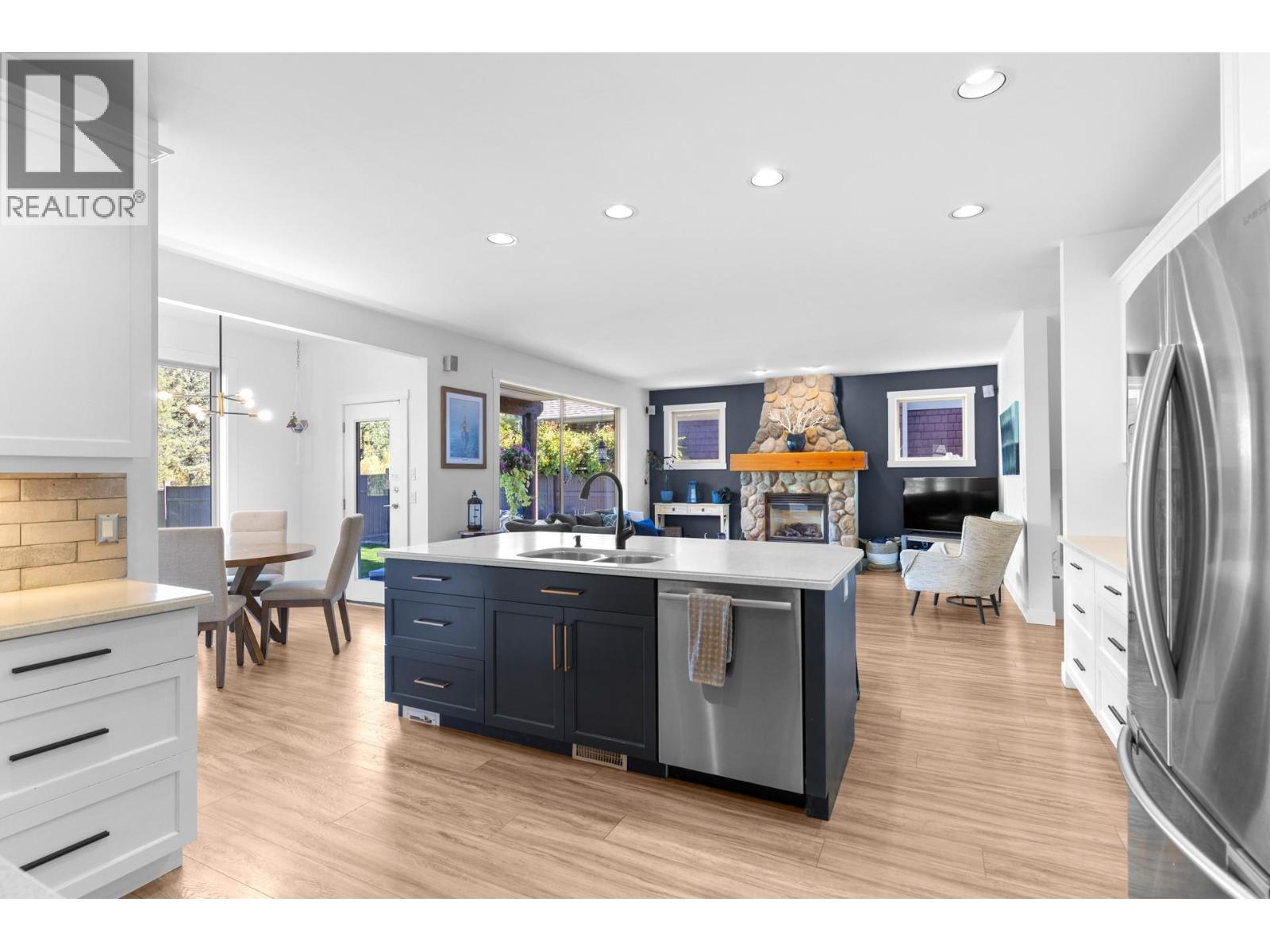  898 Paret Crescent, Kelowna