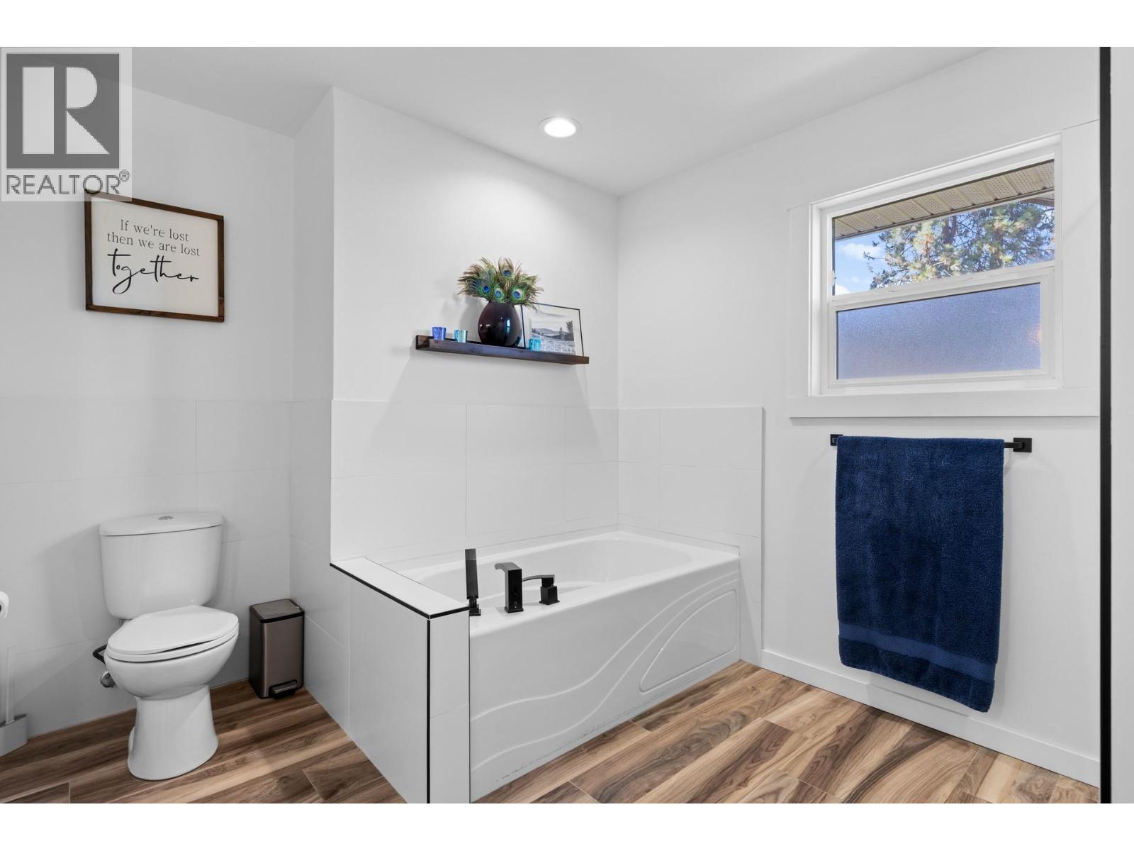  898 Paret Crescent, Kelowna