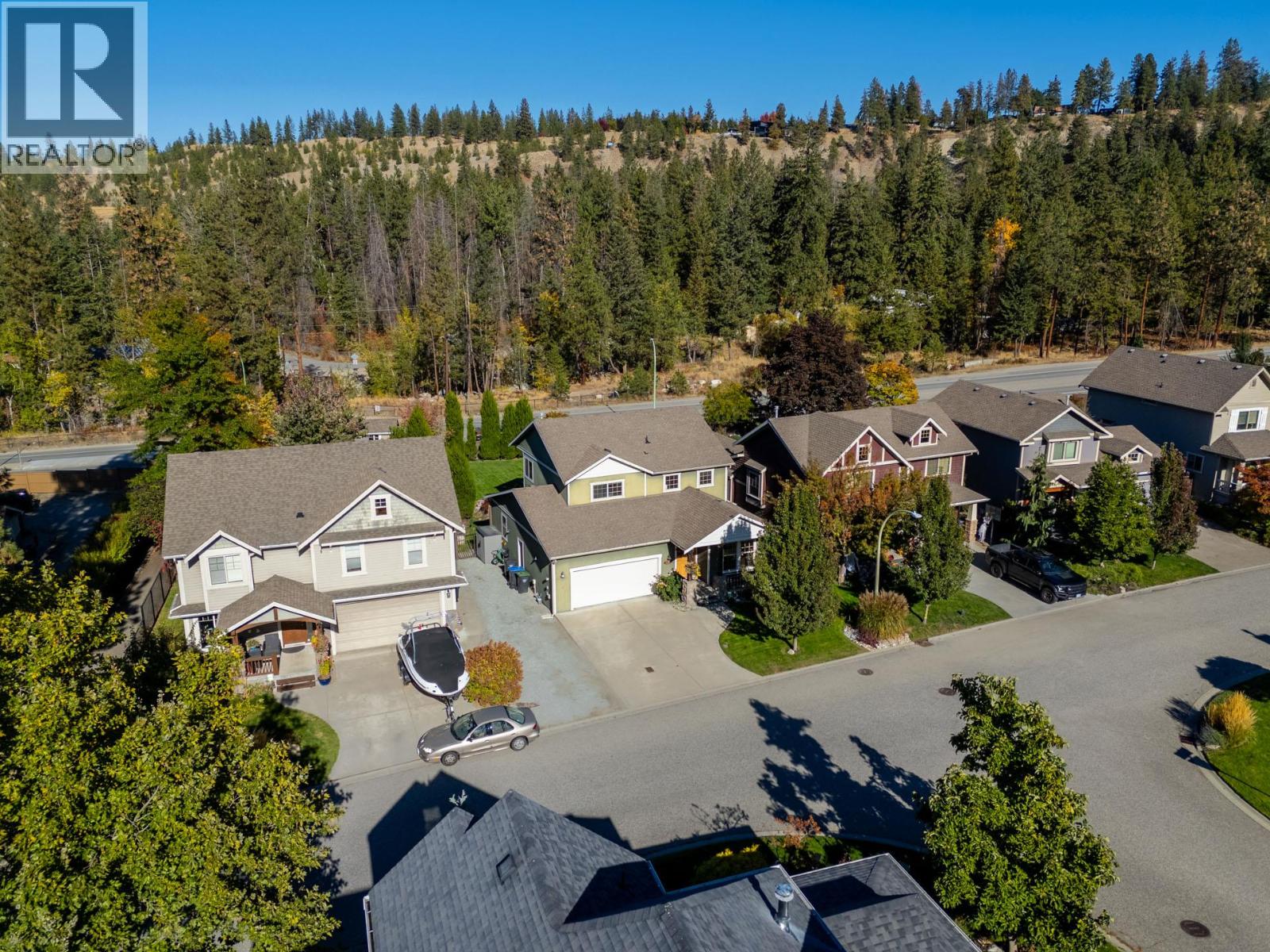  898 Paret Crescent, Kelowna