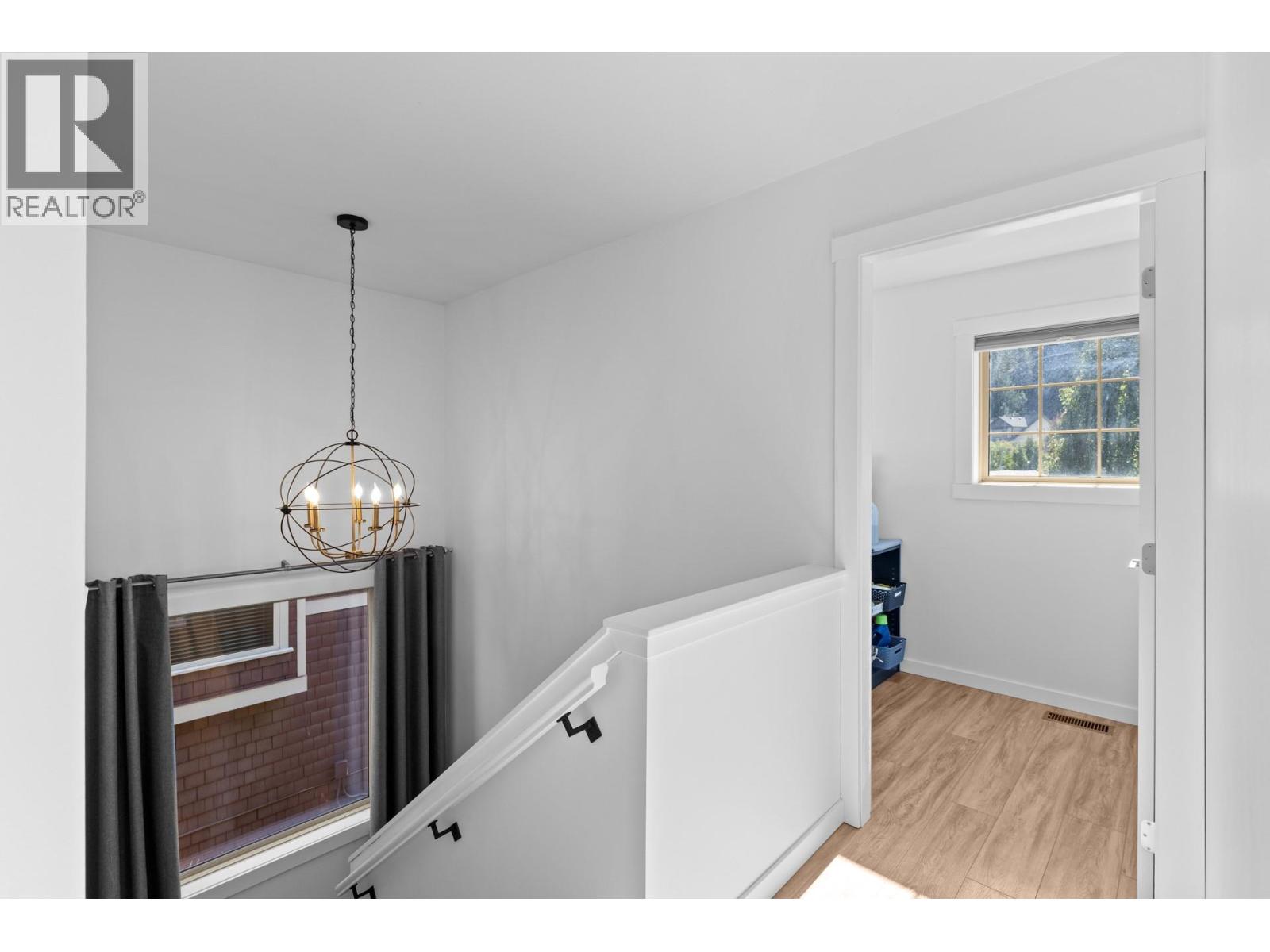  898 Paret Crescent, Kelowna