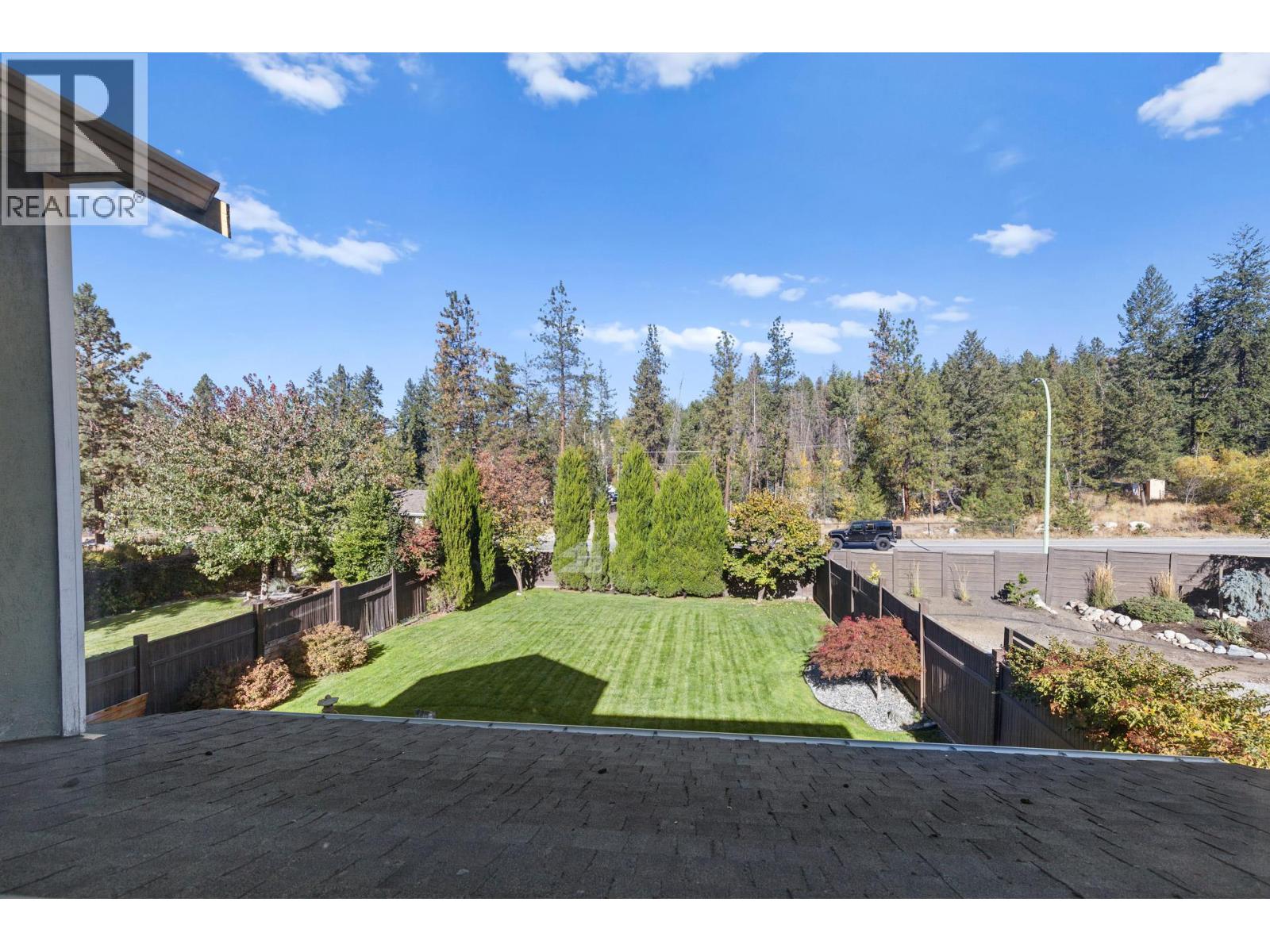  898 Paret Crescent, Kelowna