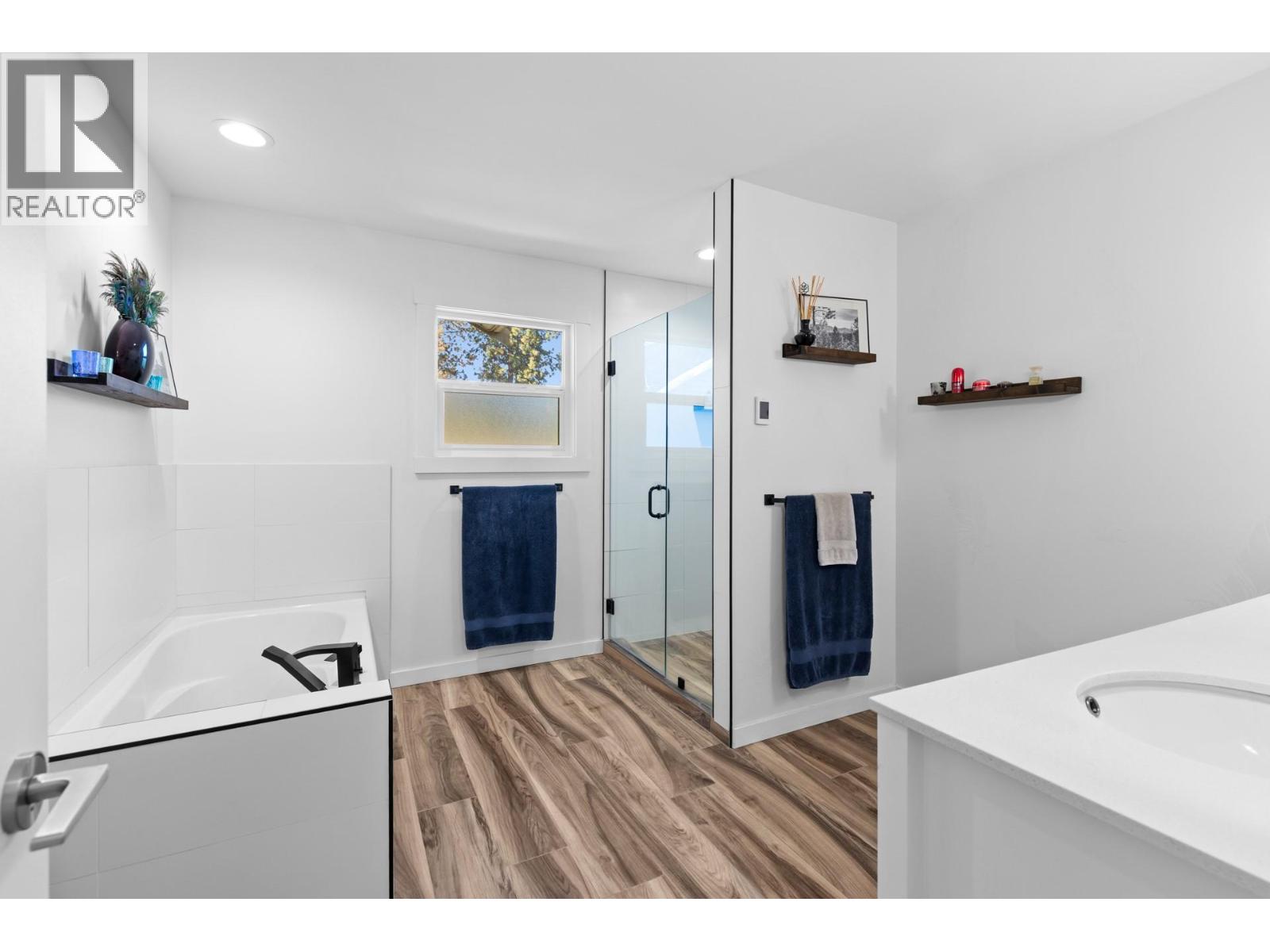  898 Paret Crescent, Kelowna