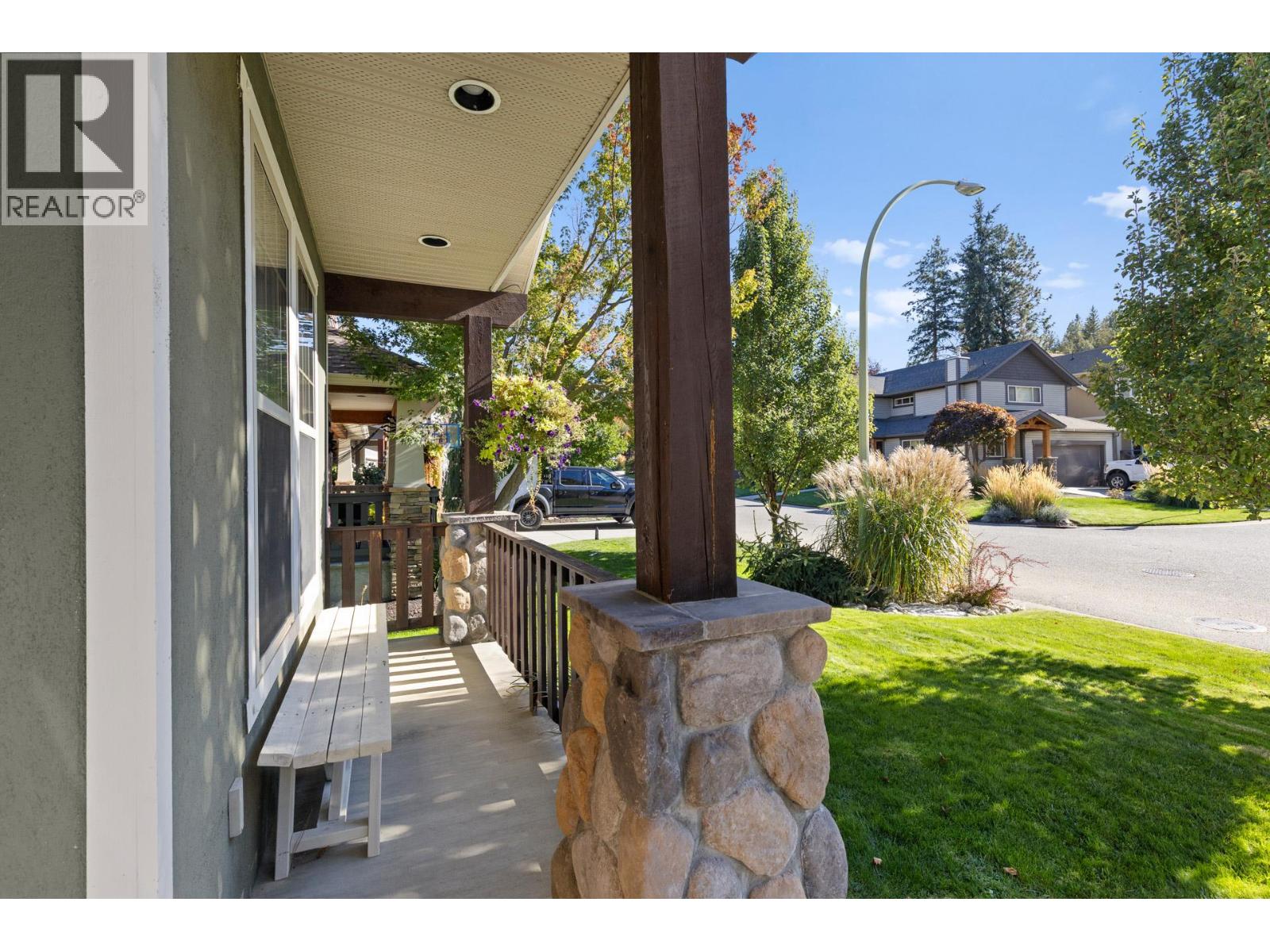  898 Paret Crescent, Kelowna