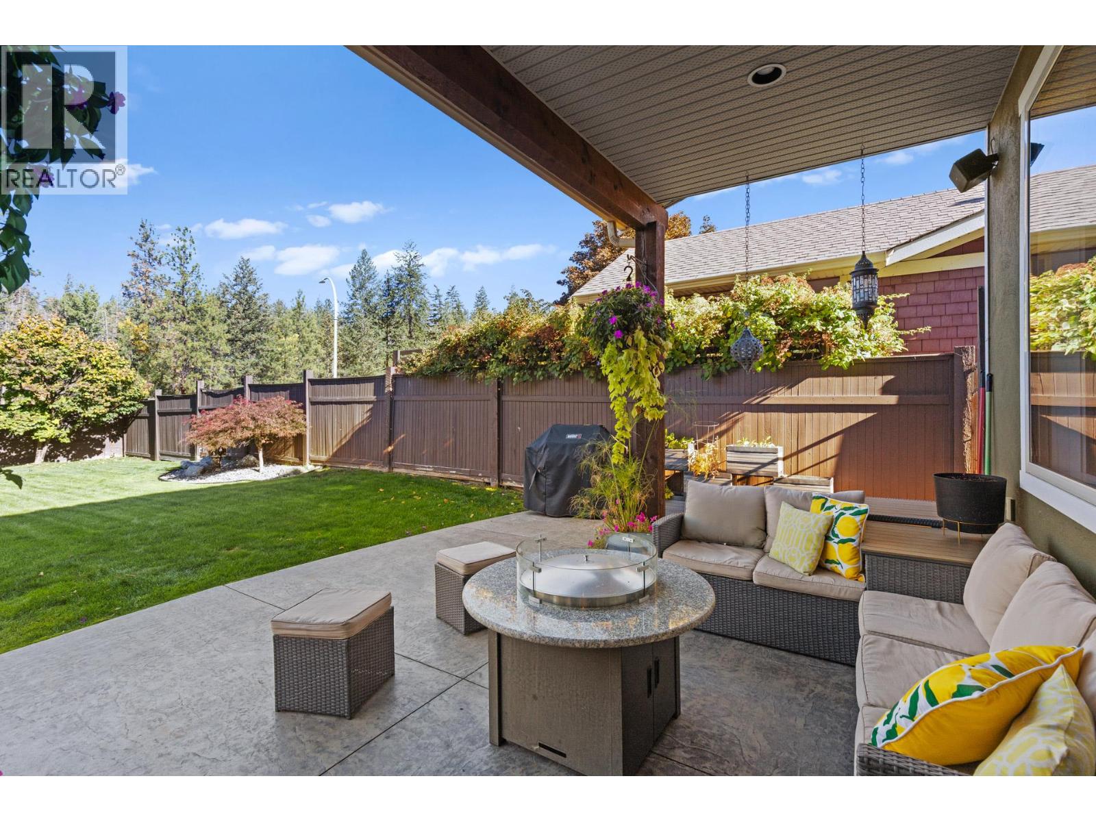  898 Paret Crescent, Kelowna