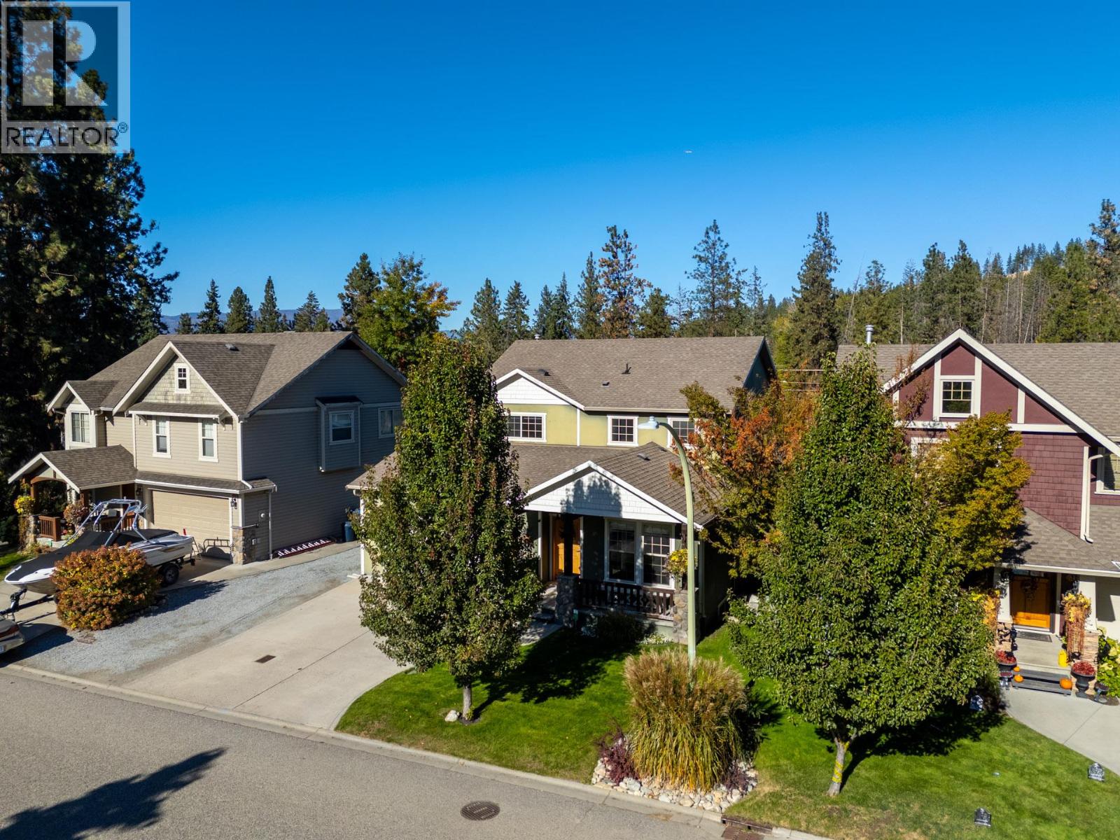  898 Paret Crescent, Kelowna