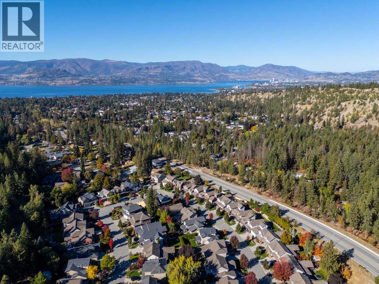  898 Paret Crescent, Kelowna