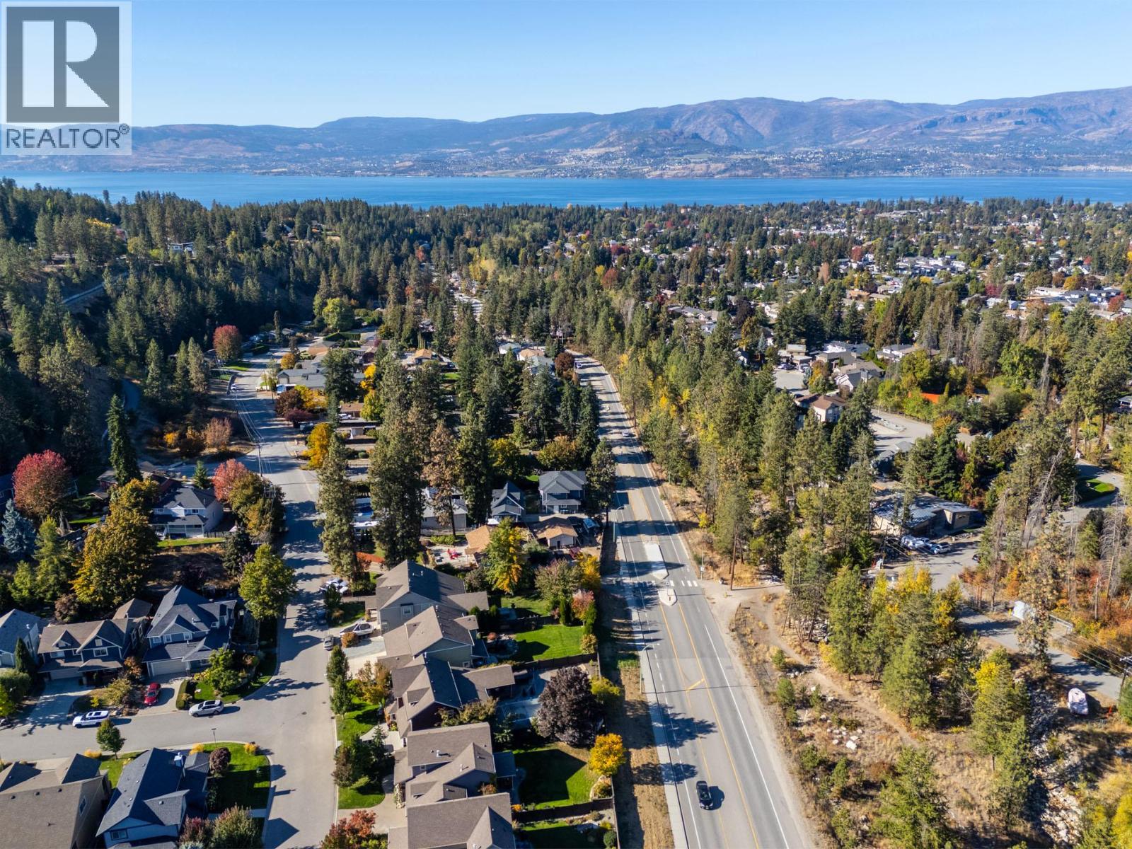  898 Paret Crescent, Kelowna