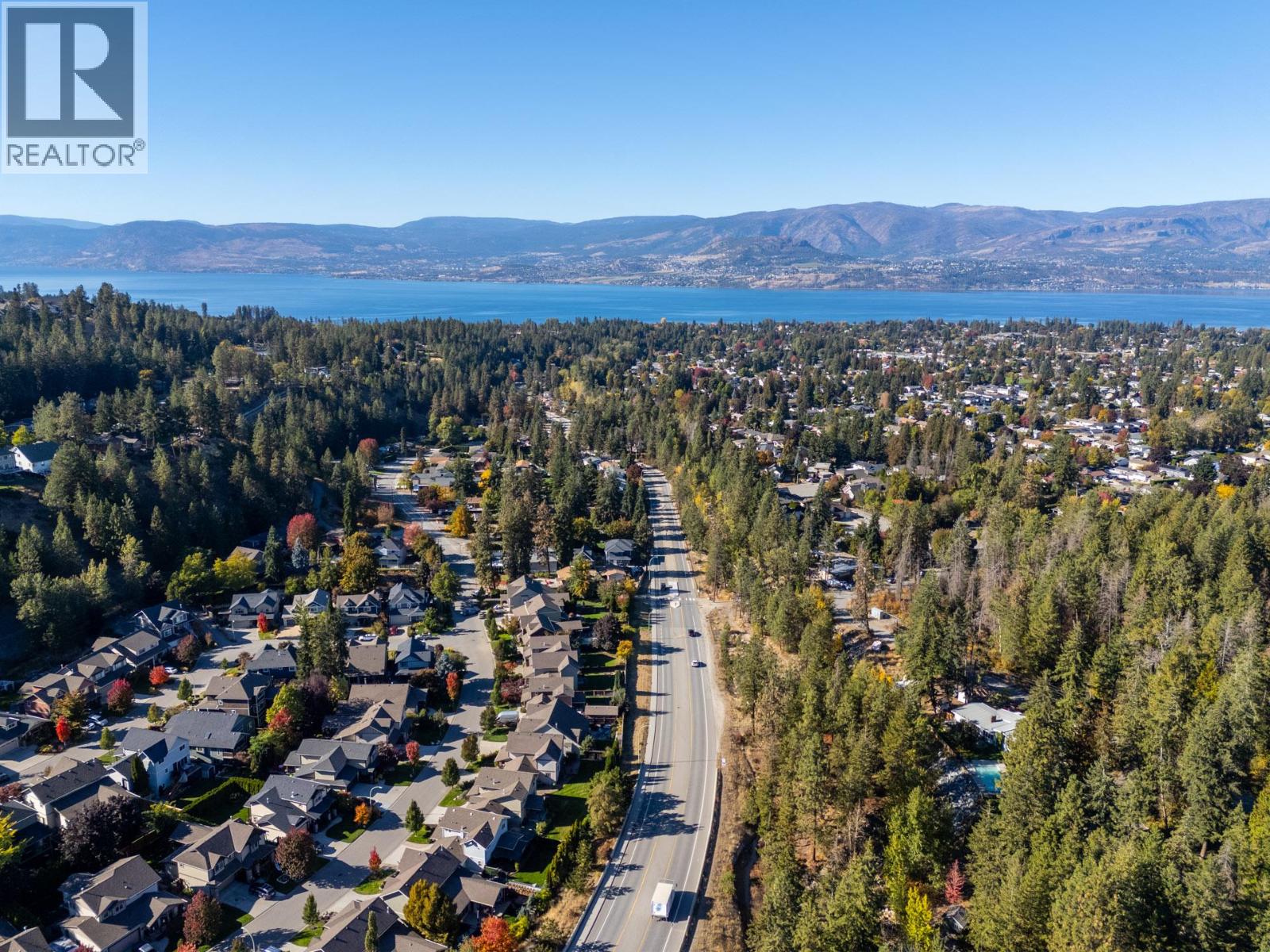  898 Paret Crescent, Kelowna