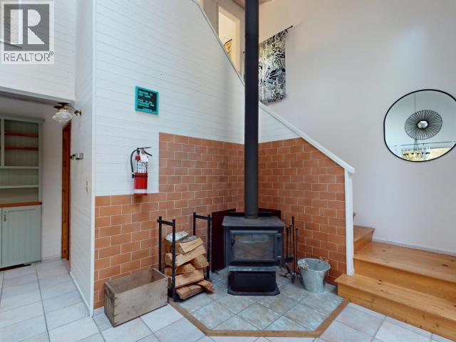 2742 VANCOUVER BLVD - 6