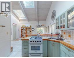 2742 Vancouver Blvd, Savary Island, BC V0N2G0 Photo 10