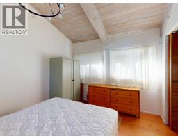 2742 Vancouver Blvd, Savary Island, BC V0N2G0 Photo 16