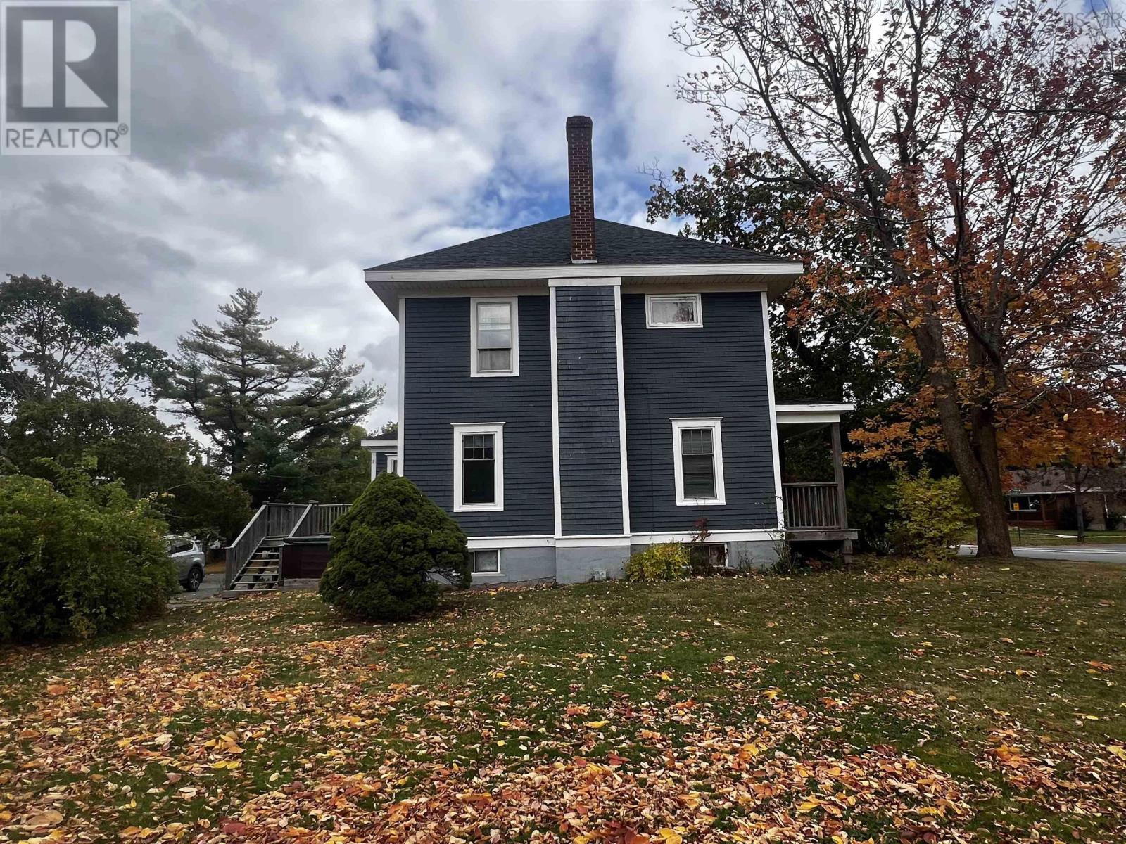 Property 7 of 8 of 18 Claremont Avenue