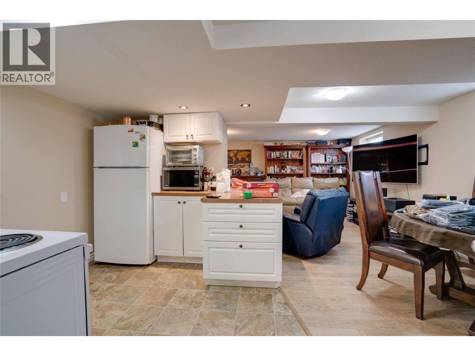 A&B 3411 18 Avenue, Vernon