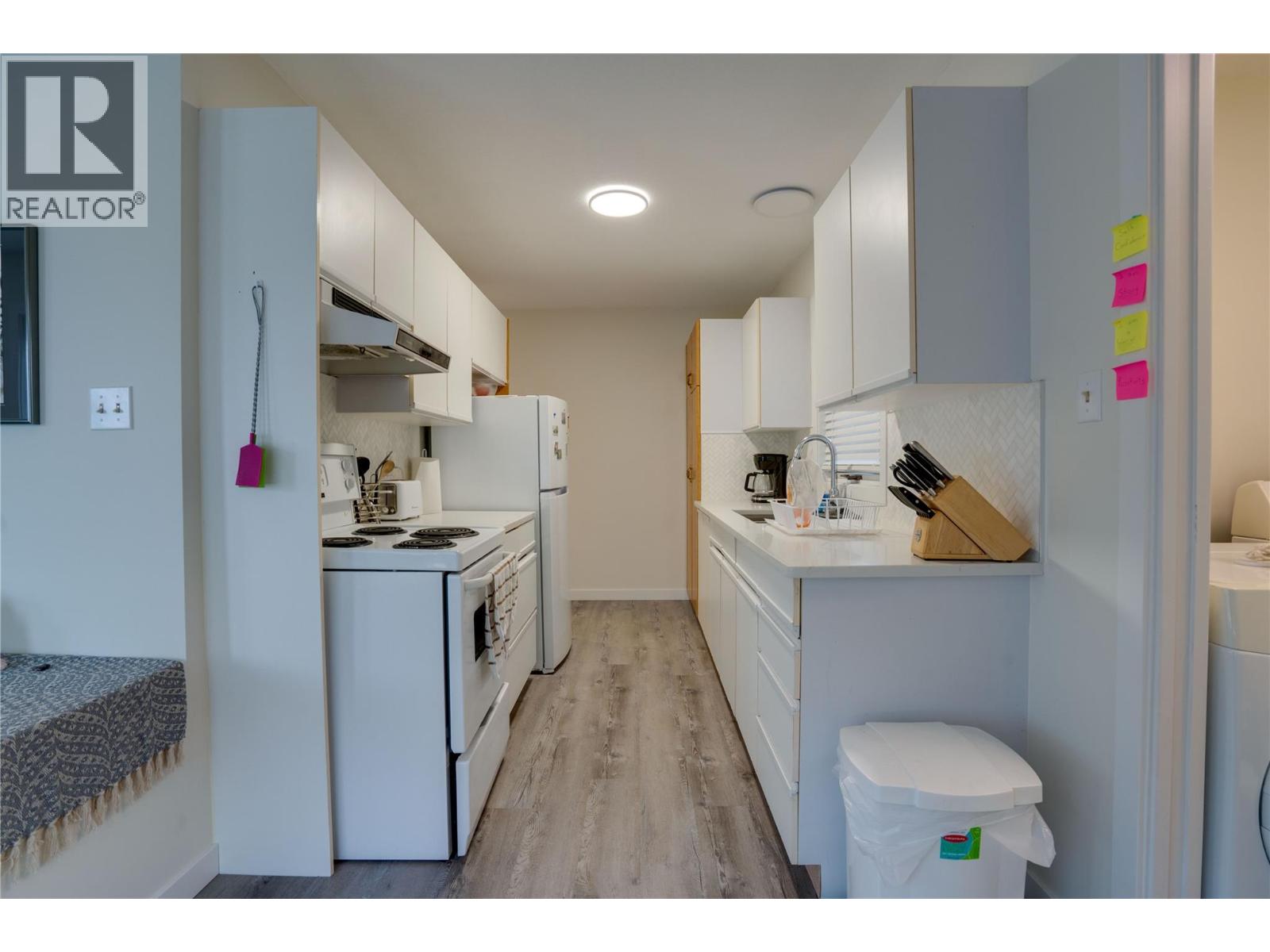 #A&B 3411 18 Avenue - 7