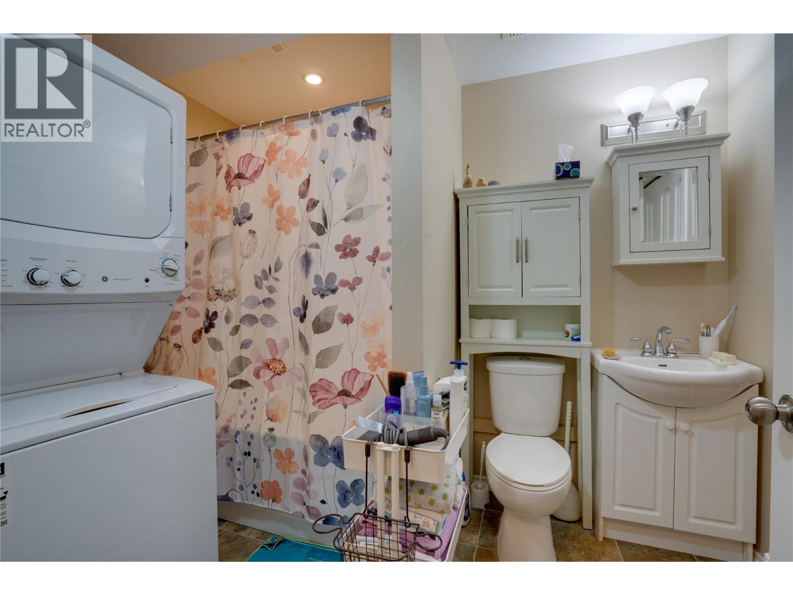 A&B 3411 18 Avenue, Vernon