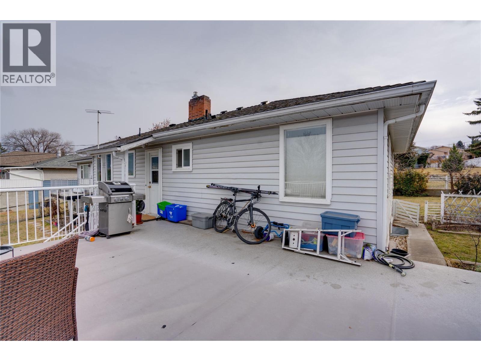 A&B 3411 18 Avenue, Vernon