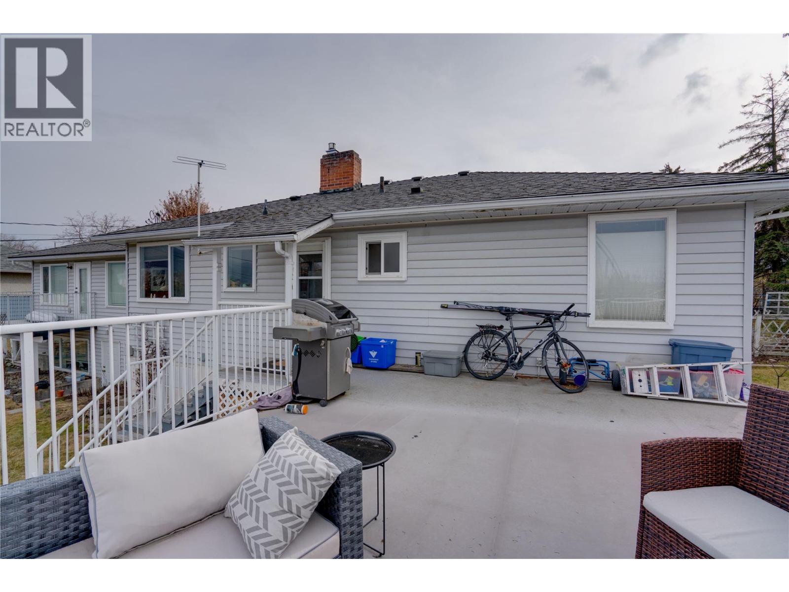 A&B 3411 18 Avenue, Vernon