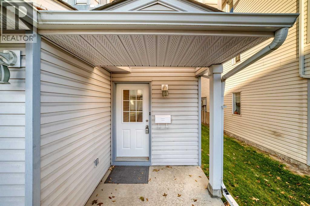 Single Family House 4 Level for Sale in  Kingsland Court SW Kingsland Calgary 