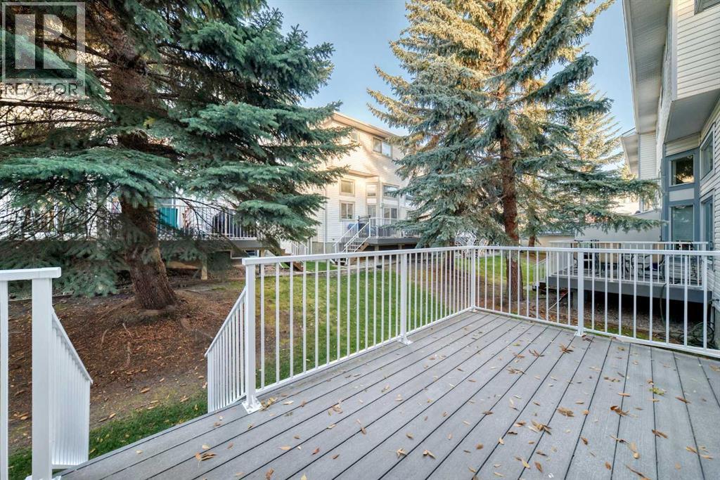 Single Family House 4 Level for Sale in  Kingsland Court SW Kingsland Calgary 