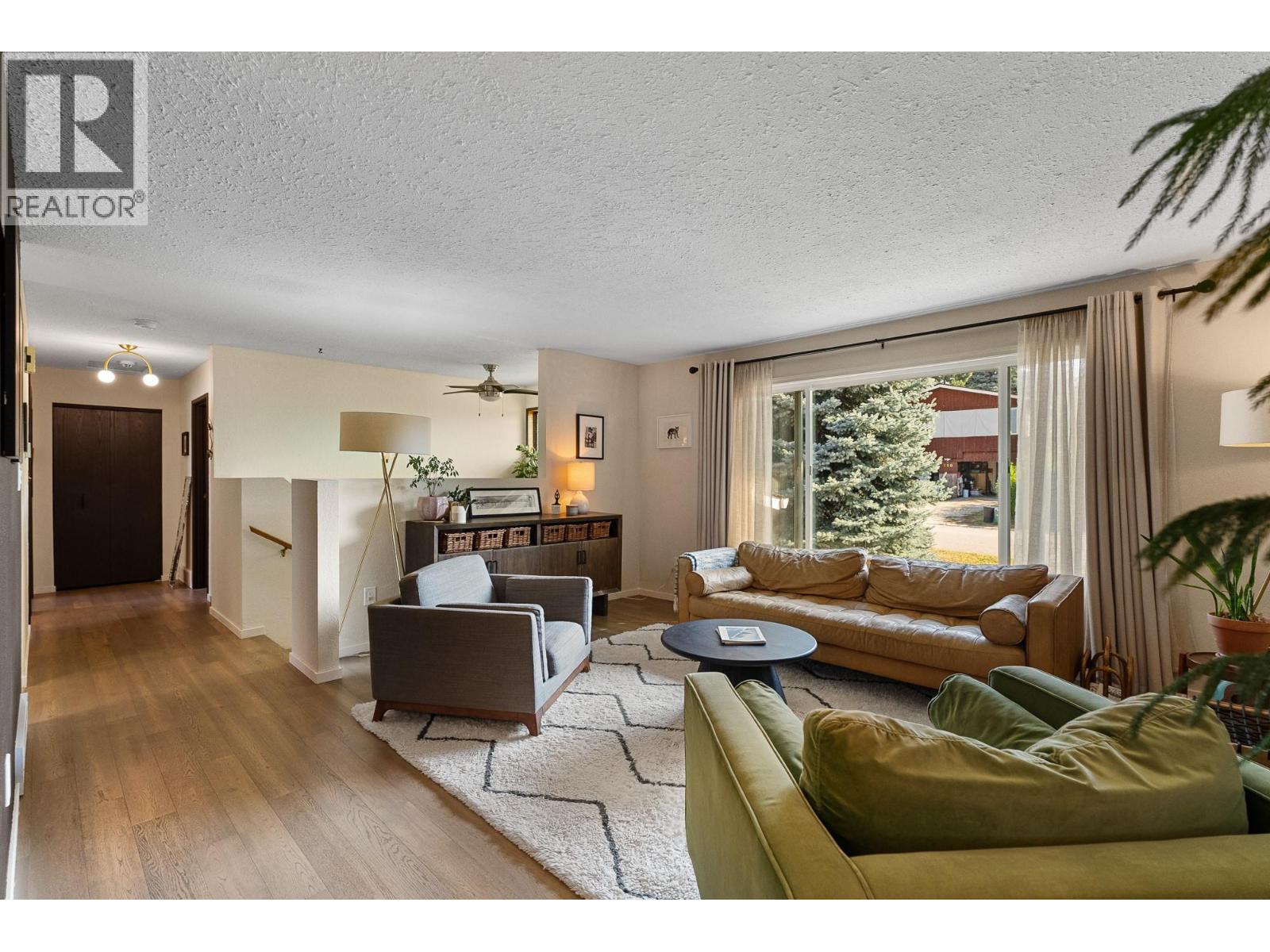  181 17 Street Northeast, Salmon Arm