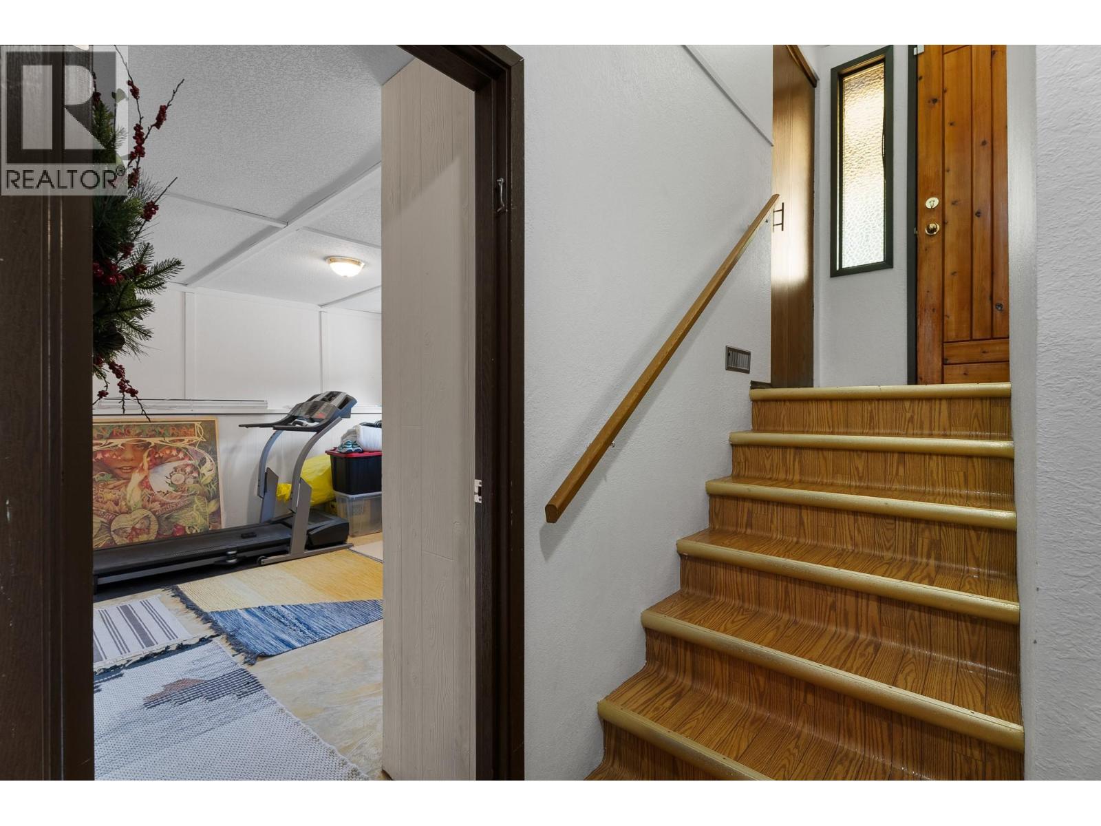  181 17 Street Northeast, Salmon Arm