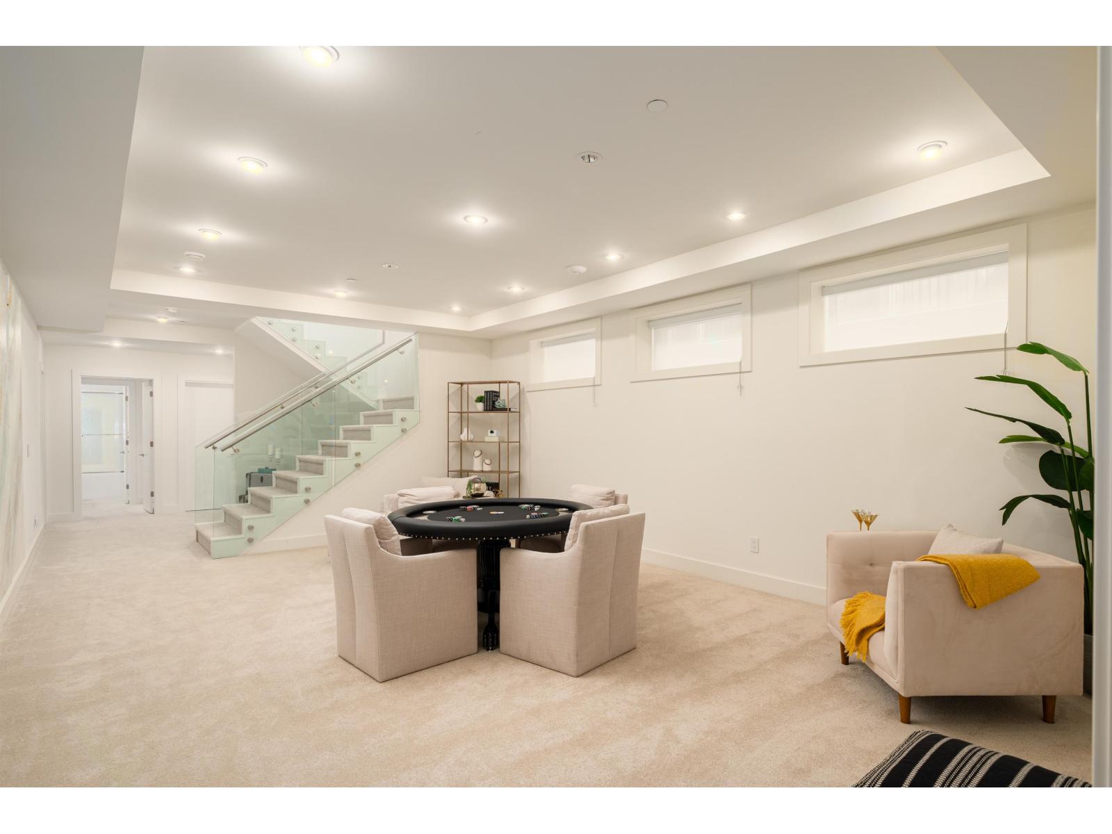 13600 BLACKBURN AVENUE, White Rock