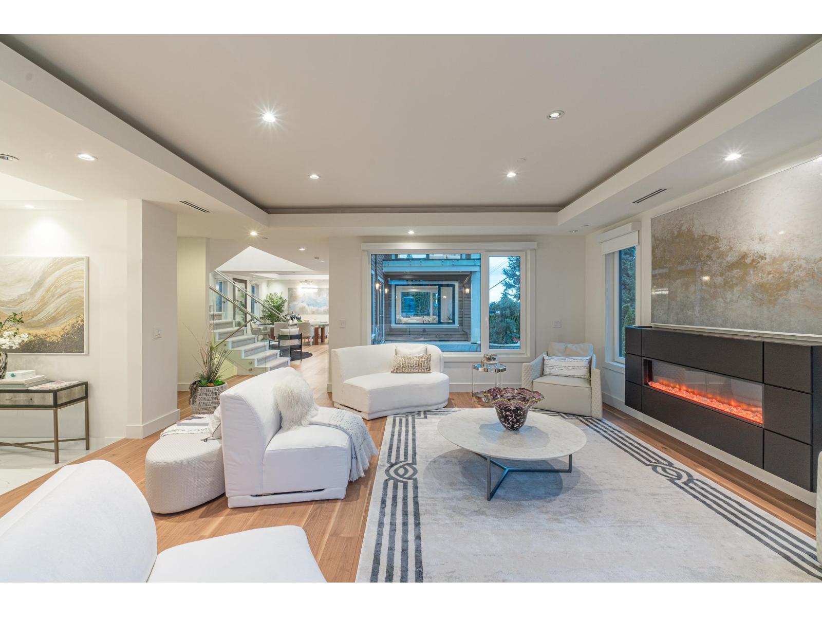 13600 BLACKBURN AVENUE, White Rock