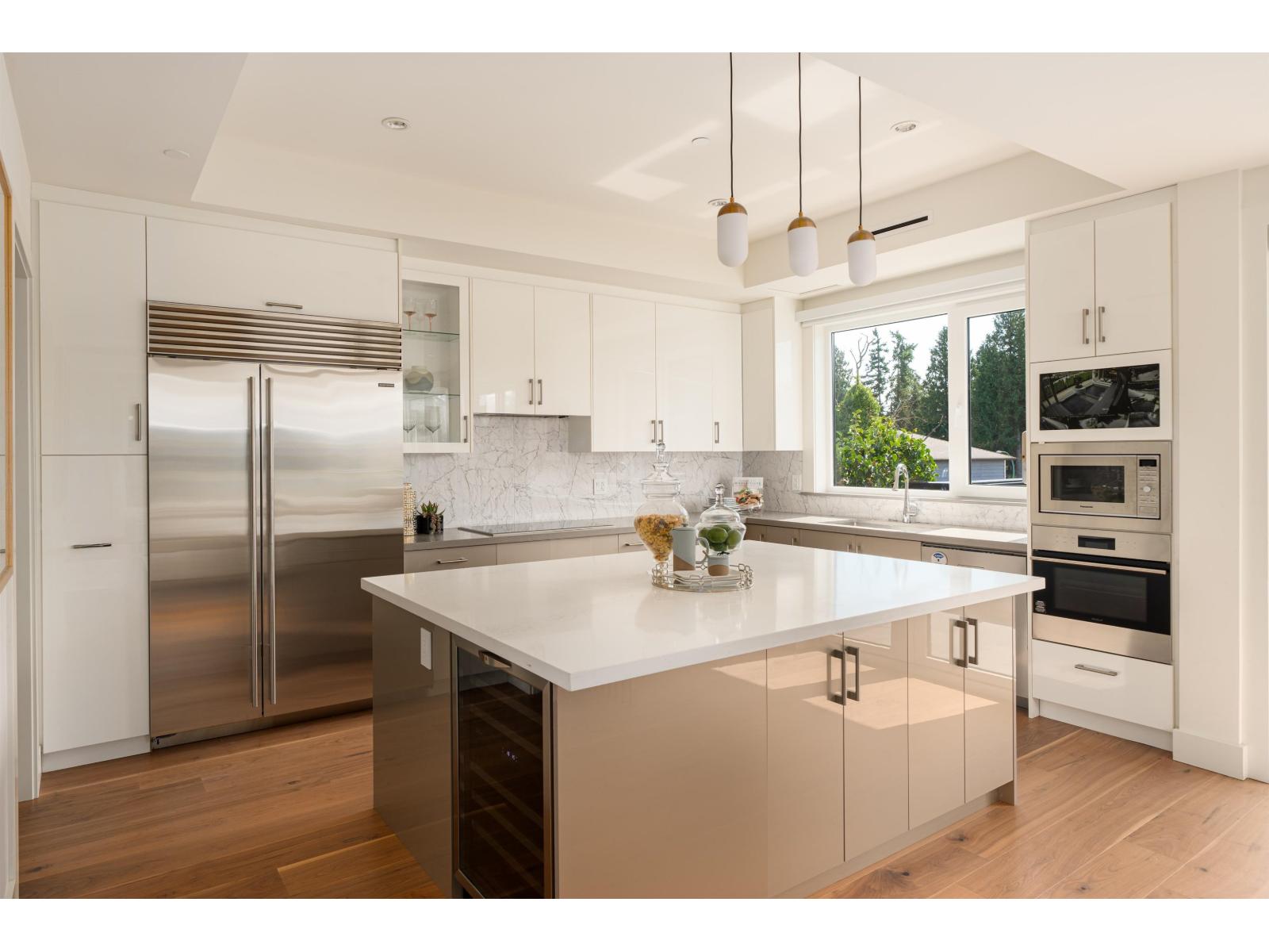 13600 BLACKBURN AVENUE, White Rock