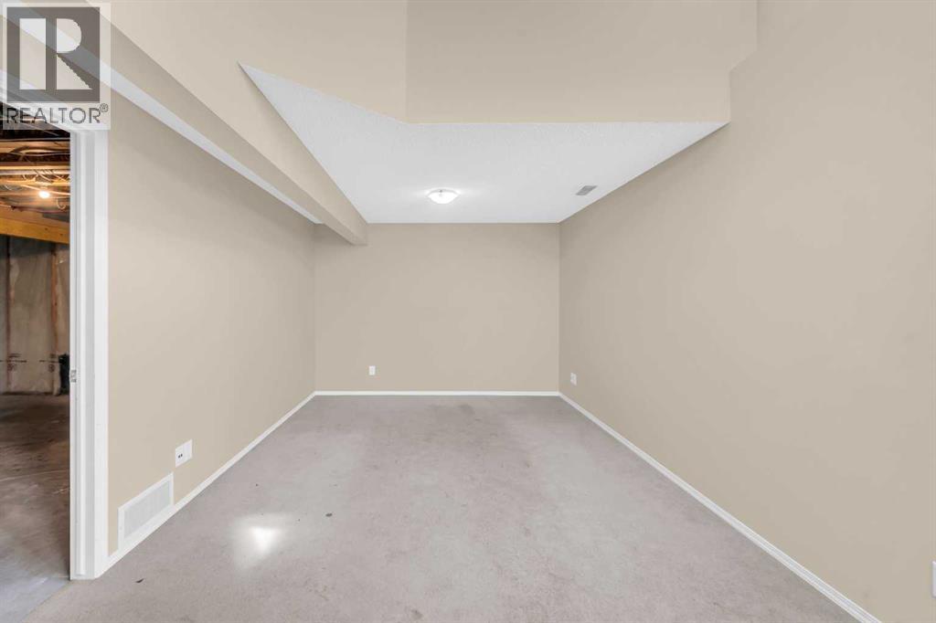 Single Family House for Sale in  Saddlebrook Common NE Saddle Ridge Calgary 