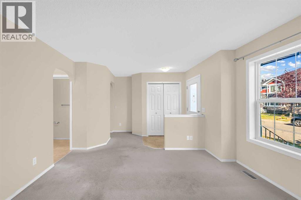 Single Family House for Sale in  Saddlebrook Common NE Saddle Ridge Calgary 