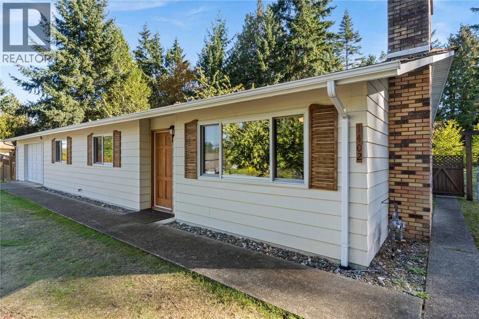 1402 Sunrise Dr, Parksville