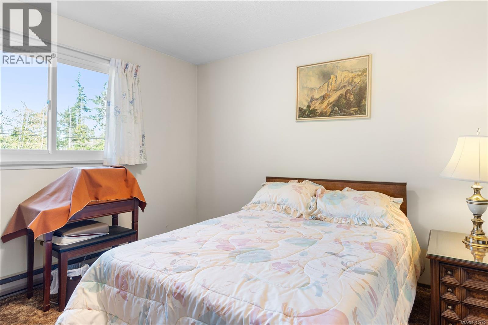 1402 Sunrise Dr, Parksville